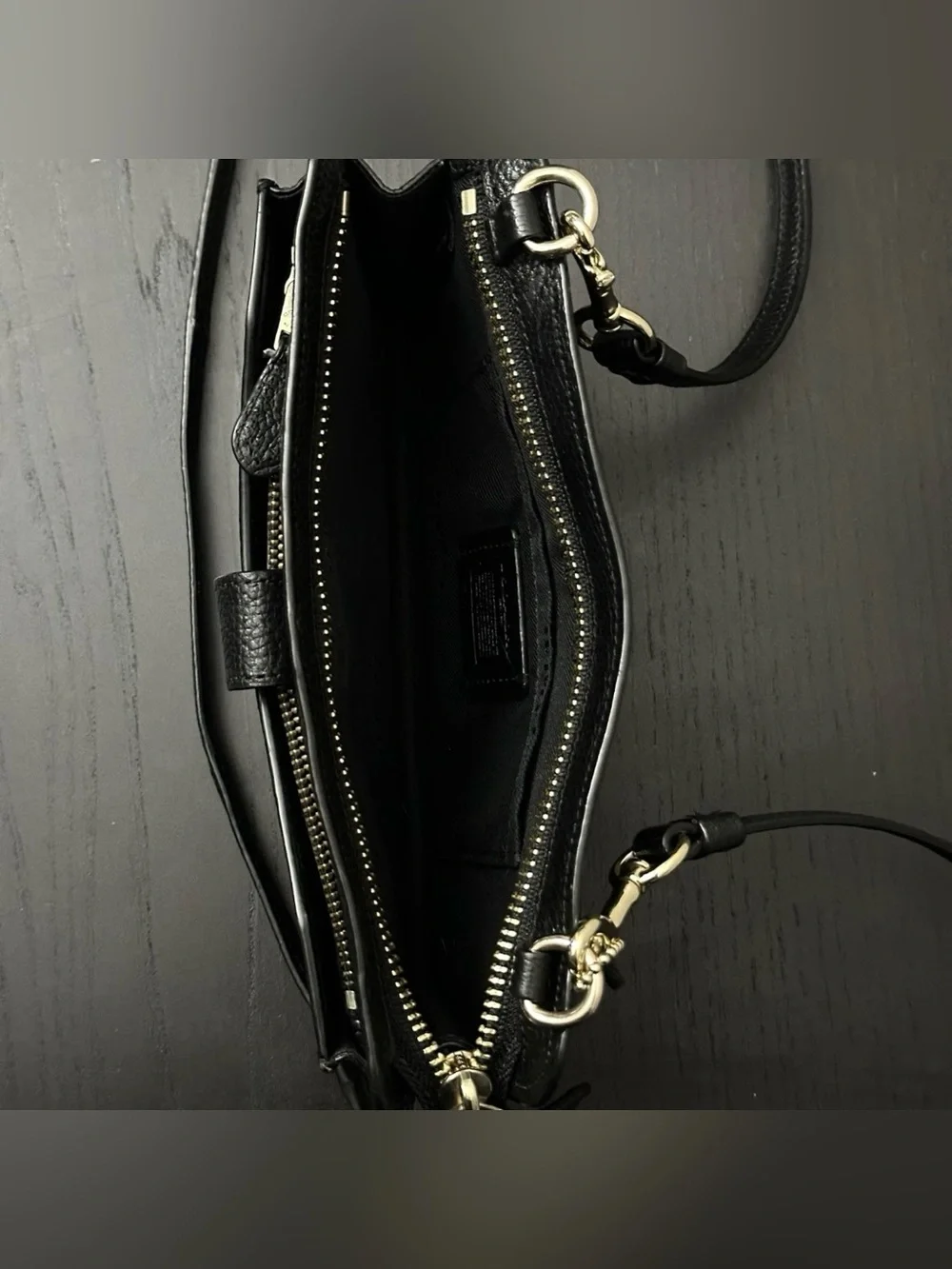 COACH Noa Pop Up Messenger Bag Crossbody Clutch Pebbled Black Gold EUC